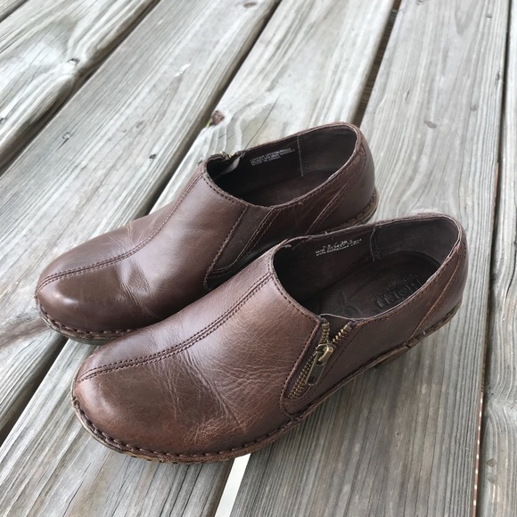 Shoes - Born slip on shoes size 7.5  brown